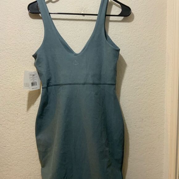 Beyond Yoga Blue Sleeveless V-Neck Midi Dress - Picture 4 of 7